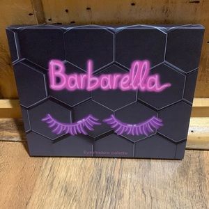 Bee beauty London eyeshadow palette